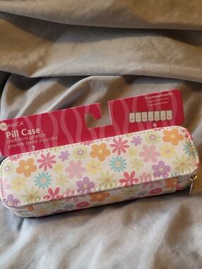 MIAMICA Floral Pill Case - Multi Color Li
